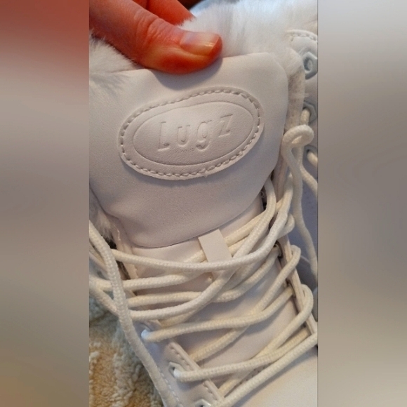 Lugz Empire Hi Fur 6-Inch Boot White Size 9 - Picture 5 of 9